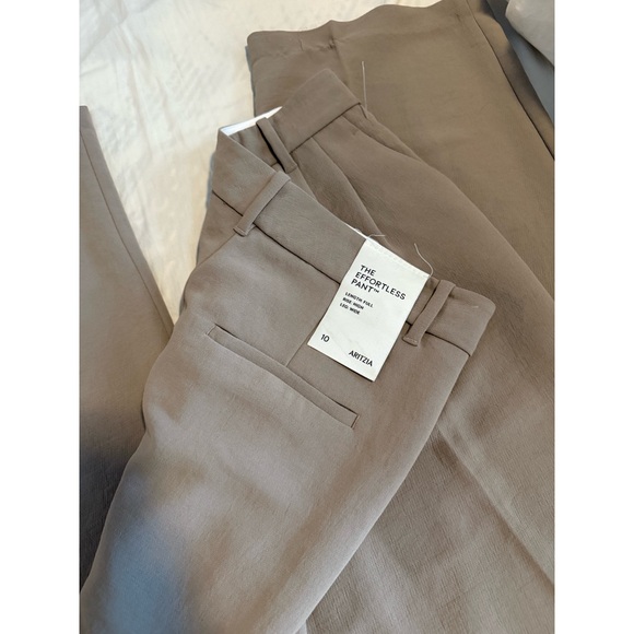 Aritzia Classic Beige Women's Trousers - Picture 4 of 5